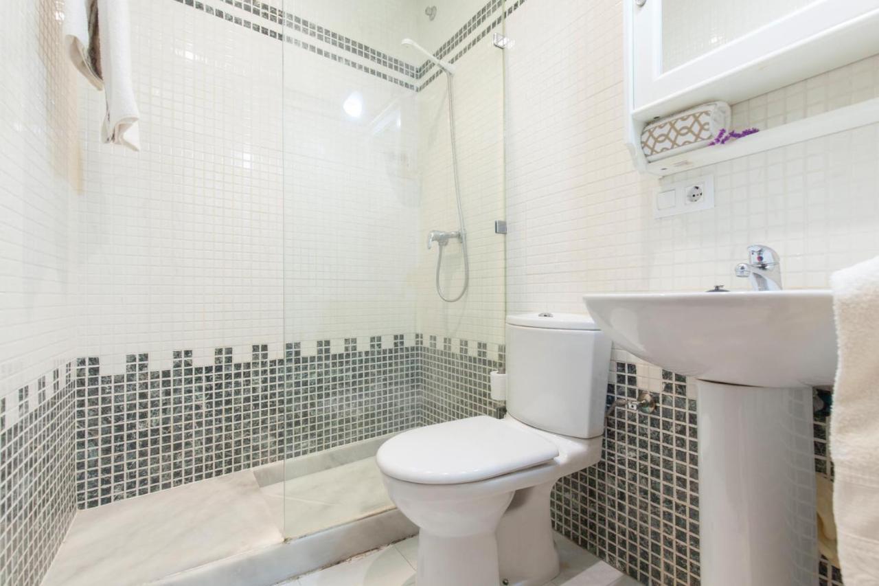 Apartamento En El Corazon De Triana, *